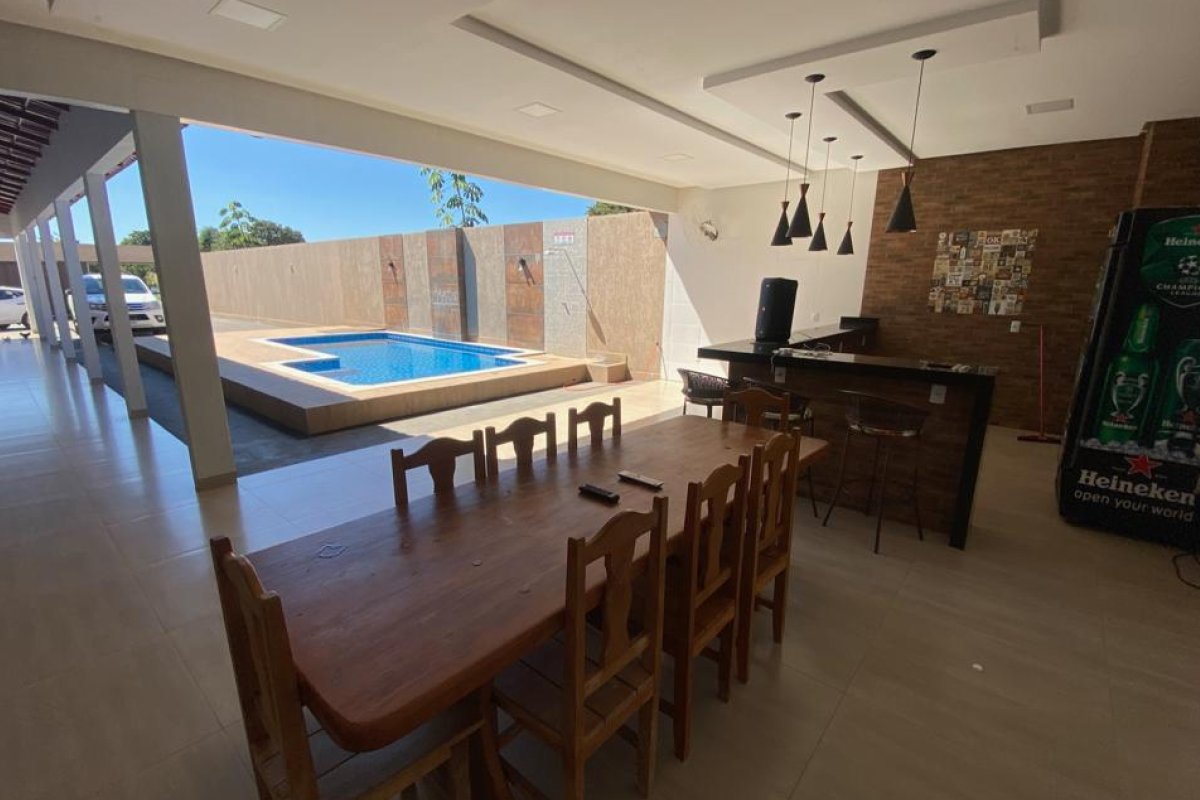 Piscina com hidro, iluminação e aquecimento