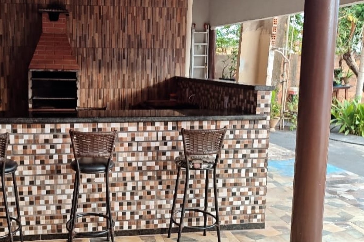 Área gourmet e cozinha equipada